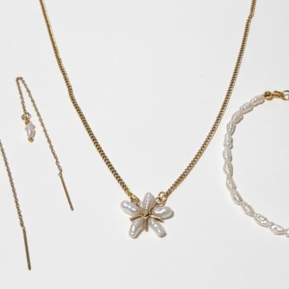 Baroque seed pearl 3 piece set - necklace earrings bracelet - Picture 2 of 9